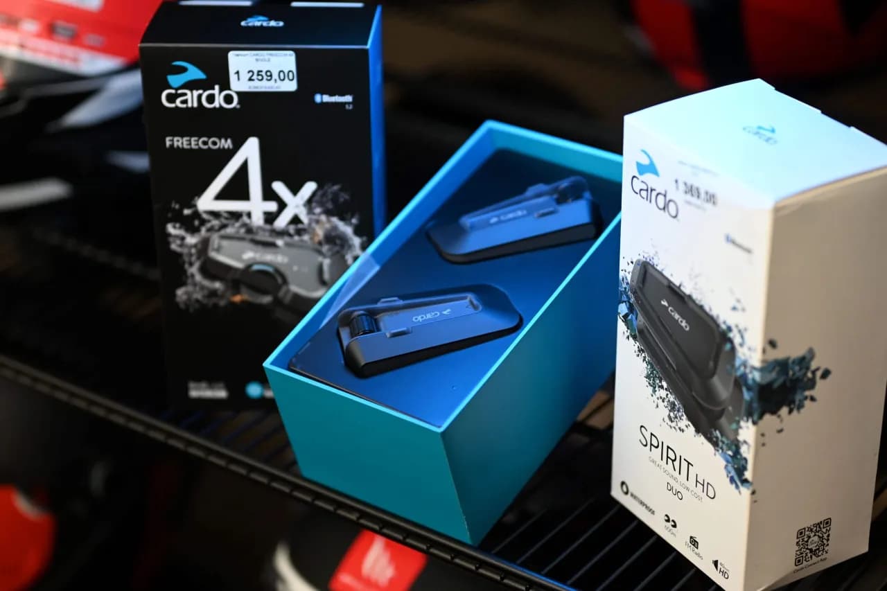 Jaki interkom motocyklowy wybrać? Poradnik eksperta (Bluetooth vs Mesh)