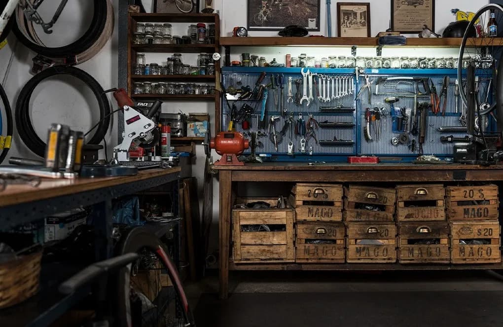 Jak urządzić warsztat majsterkowicza? Plan, narzędzia, bezpieczeństwo